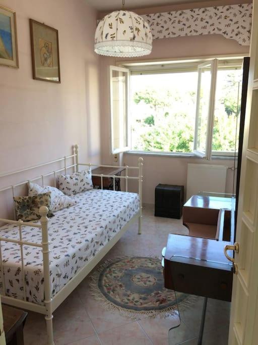 Casa Al Mare - Lido Apartment Terracina Bagian luar foto