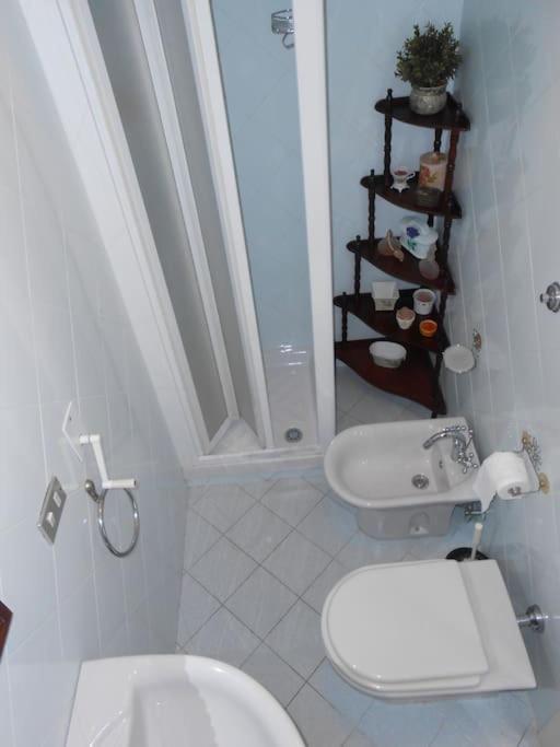 Casa Al Mare - Lido Apartment Terracina Bagian luar foto