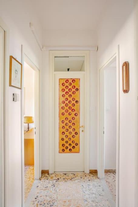 Casa Al Mare - Lido Apartment Terracina Bagian luar foto