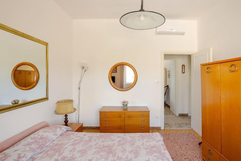 Casa Al Mare - Lido Apartment Terracina Bagian luar foto
