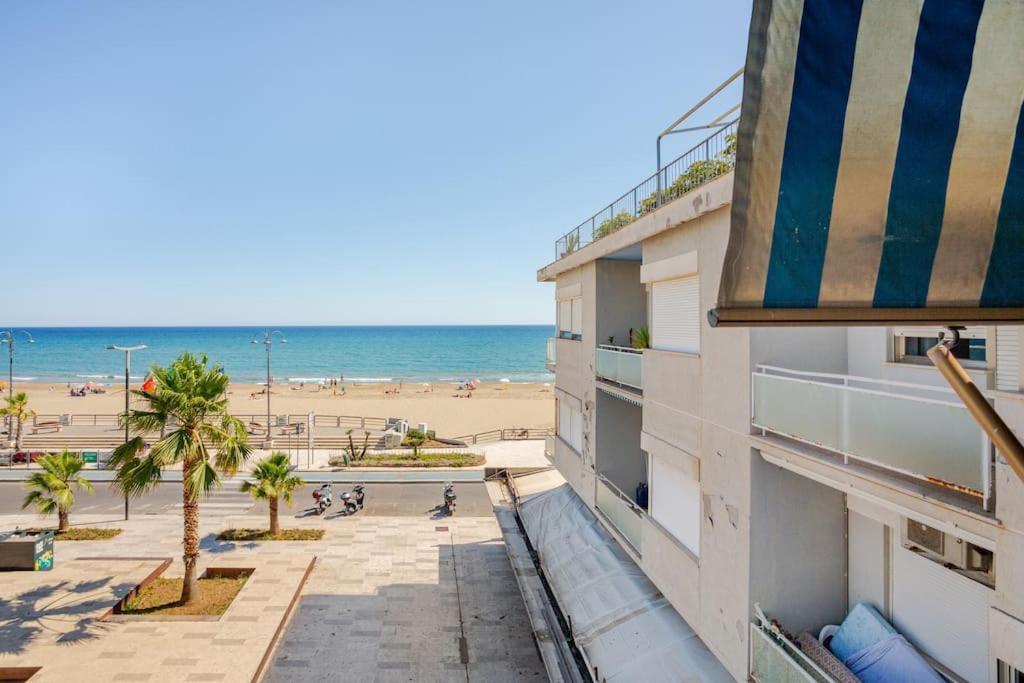 Casa Al Mare - Lido Apartment Terracina Bagian luar foto
