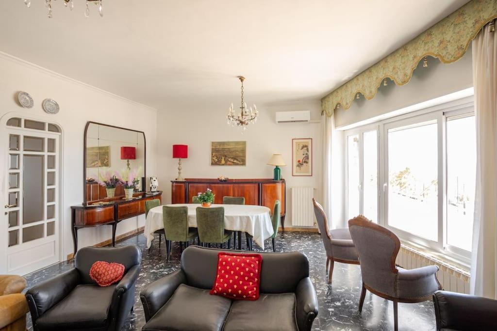 Casa Al Mare - Lido Apartment Terracina Bagian luar foto