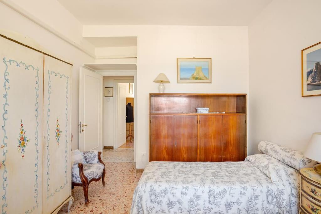 Casa Al Mare - Lido Apartment Terracina Bagian luar foto